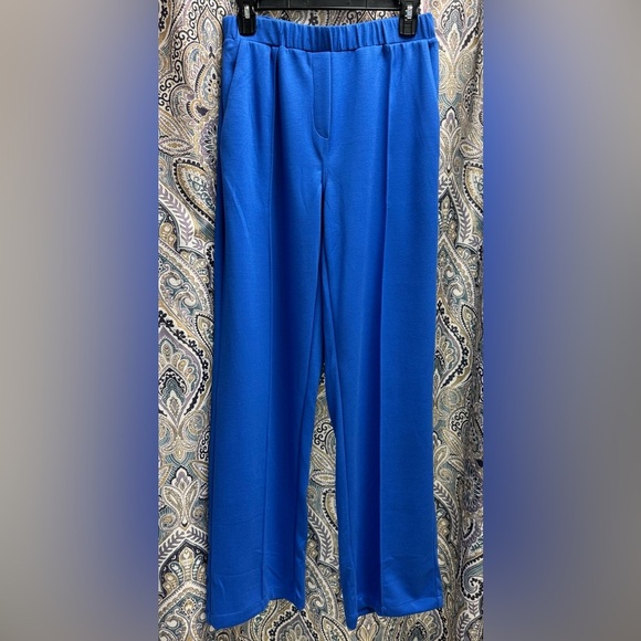 Umgee Vibrant Blue Apparel - Picture 1 of 5